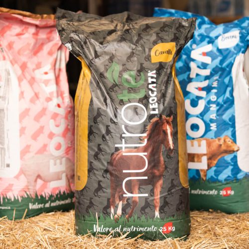 Chi siamo - Agroalimentare Rubino agroalimentare rubino - cibo per animali